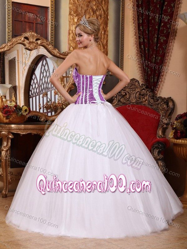 Simple Beading Strapless Purple and White Pleated Quince Dresses