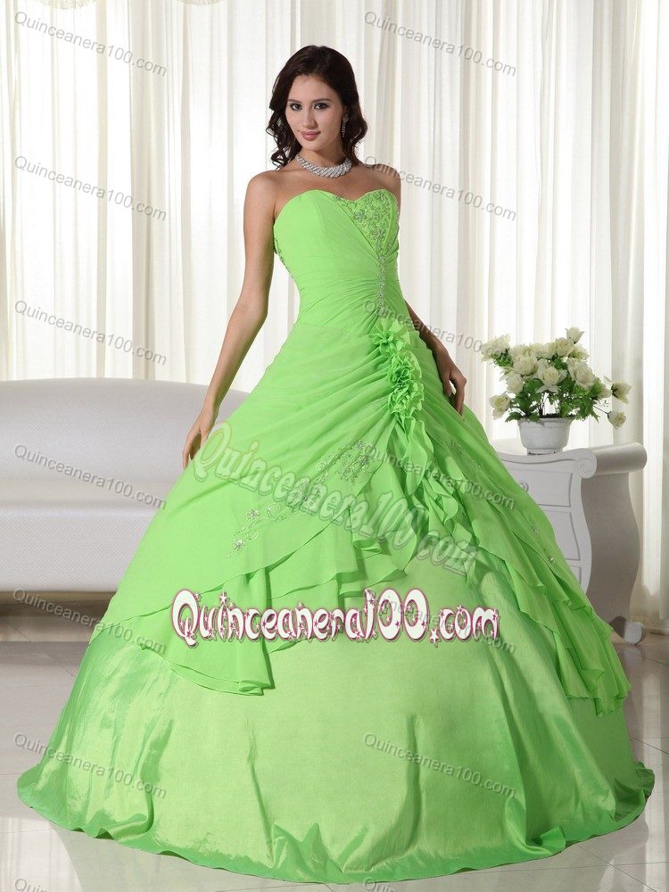 Spring Green Sweet Heart Hand Made Flowers Beaded Sweet 15 Dress