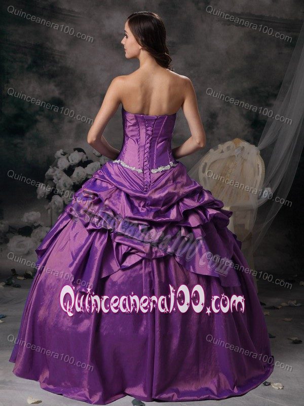 Ball Gown Strapless Pick-ups Appliqued Purple Dresses for 15