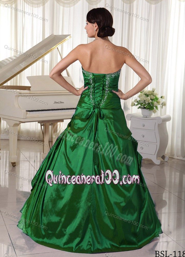 Attractive A-line Sweetheart Appliqued Green Quinceanera Gown