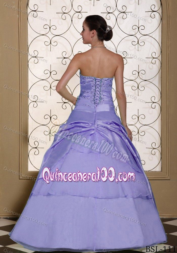 2013 Taffeta Beaded Lilac Quinceanera Gown Dress for Wholesale