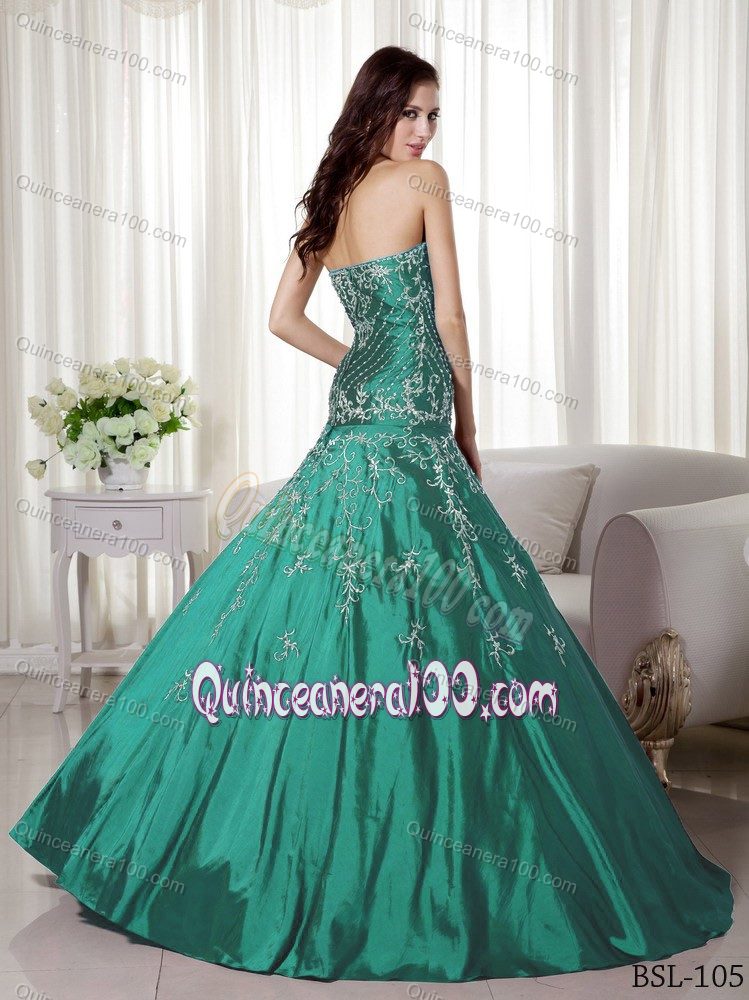 Low Price A-line Turquoise Quinceanera Gowns with Embroidery