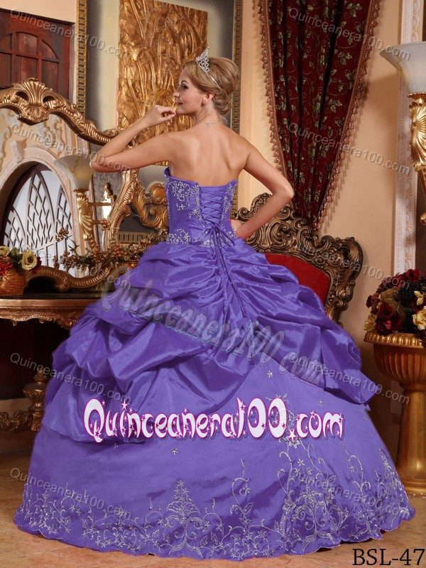 Pretty Pick-ups Embroidery Purple Quinceanera Gown Dresses