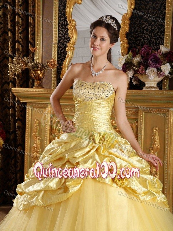 Taffeta and Tulle Beaded Yellow Dresses for Sweet 15 with Pick-ups