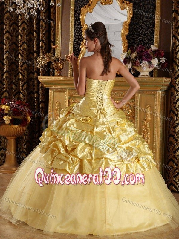 Taffeta and Tulle Beaded Yellow Dresses for Sweet 15 with Pick-ups