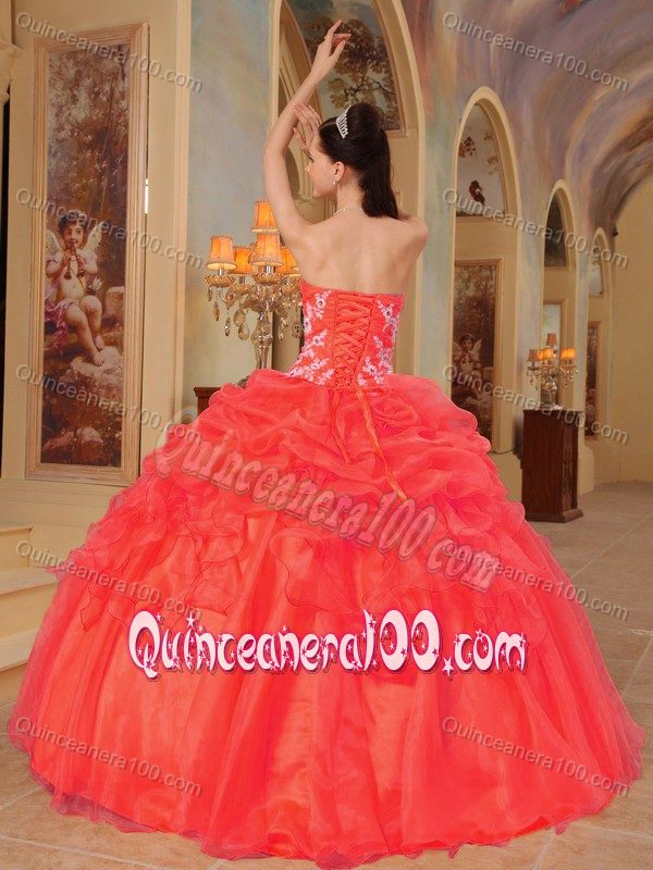 Taffeta and Organza Sweetheart Quinceanera Gowns with Appliques