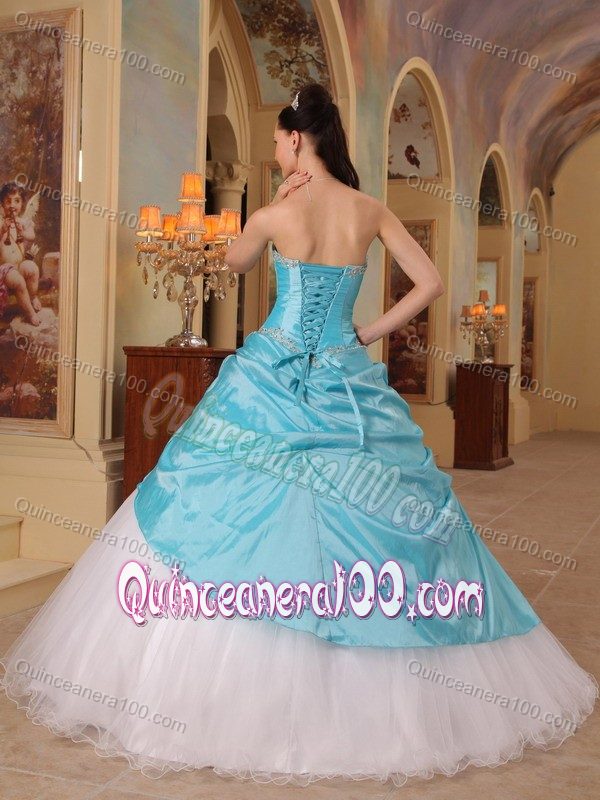 Taffeta and Tulle Beading Sweetheart Quince Dress in Blue and White