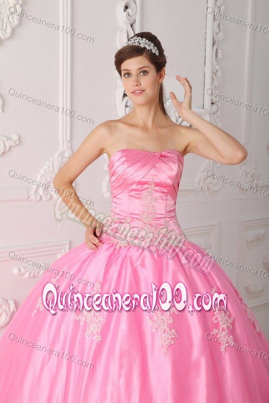 Cute Pink Strapless Appliqued Ball Gown Lace Hem Quince Dresses