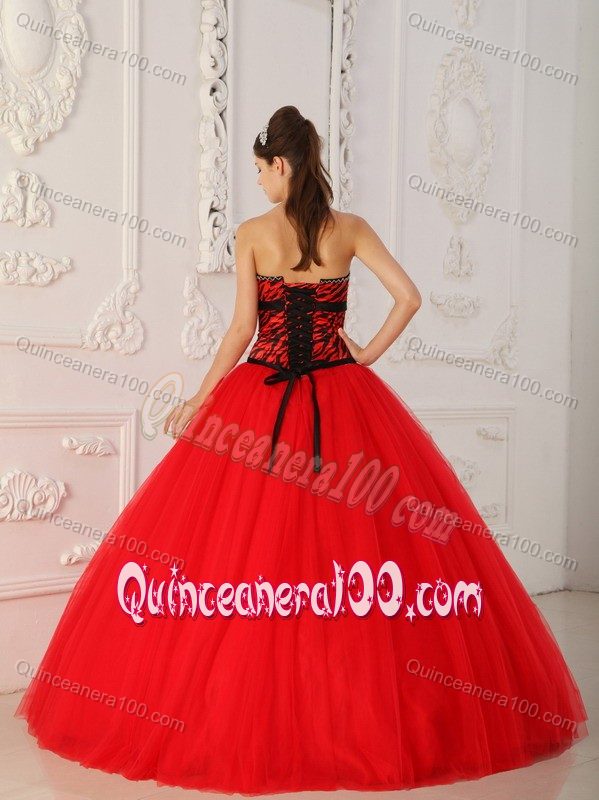 Eye-Catching Red Strapless Pleated Beading Sweet Sixteen Dresses