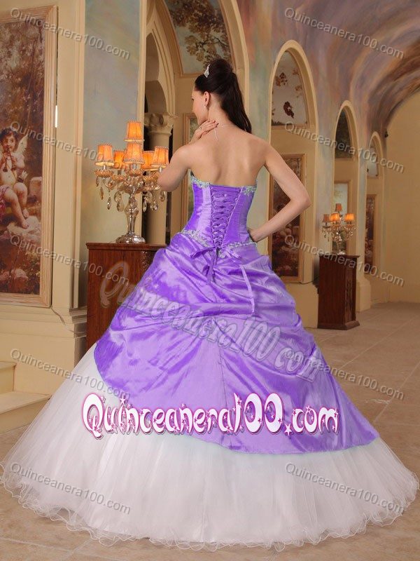 Lavender and White Beading Hand Made Flowers Quince Dresses