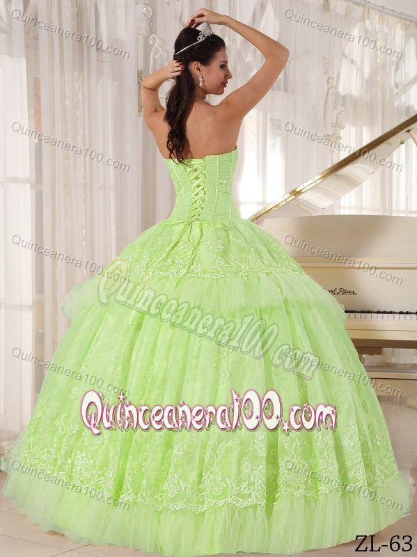 Romantic Yellow Green Appliqued Corset Quinceanera Dresses