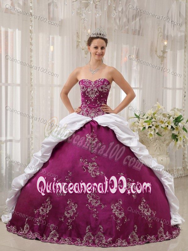 Floor-length 16th Dress with Embroidery in Purple and White