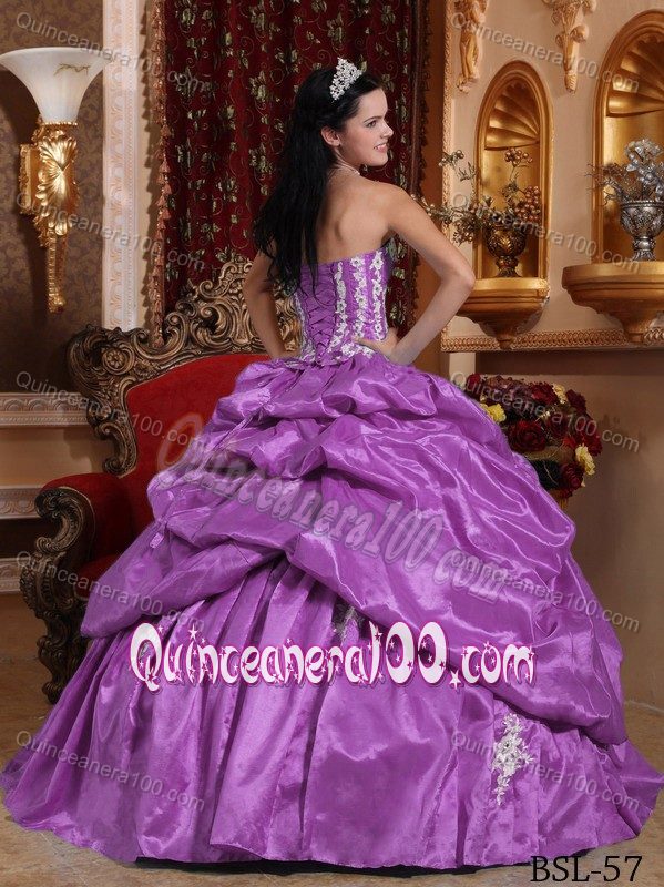 Lavender Ball Gown Dress for Quinces with Appliques