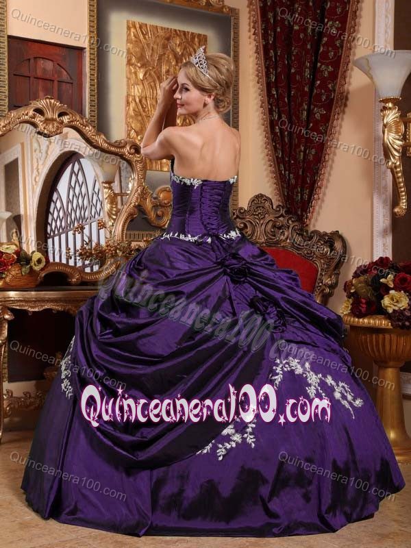 Dark Purple Sweetheart Quinceanera Gowns with Appliques Cheap