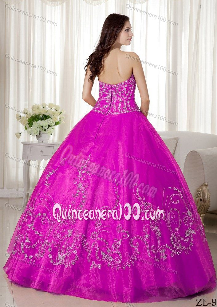 Sweetheart Fuchsia Sweet 16 Dresses with Exquisite Embroidery