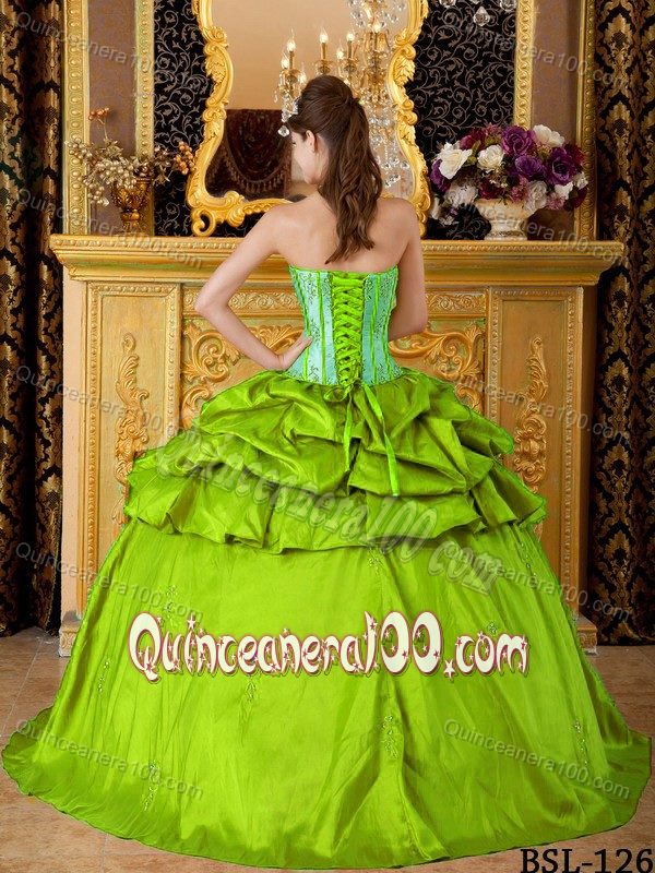 Taffeta Quinceanera Gown with Strapless Neck and Appliques