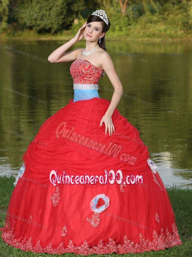 Sash Decorate Appliques Red Strapless Ruffled Dress for Sweet 16