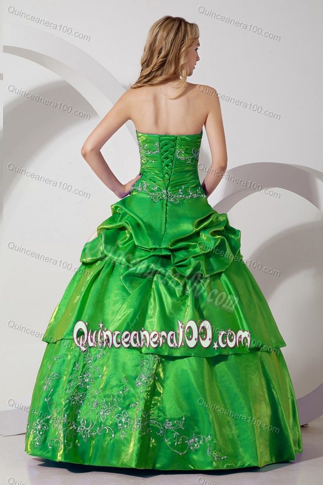 Spring Green Ball Gown Strapless Dress Of 15 with Embroidery