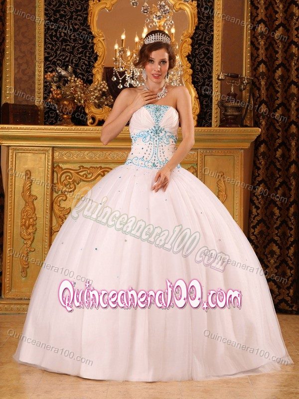 Newest Simple White Quinceanera Gown Dresses with Beading