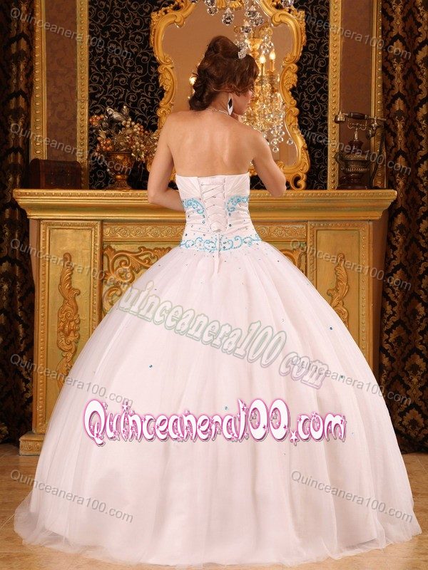 Newest Simple White Quinceanera Gown Dresses with Beading