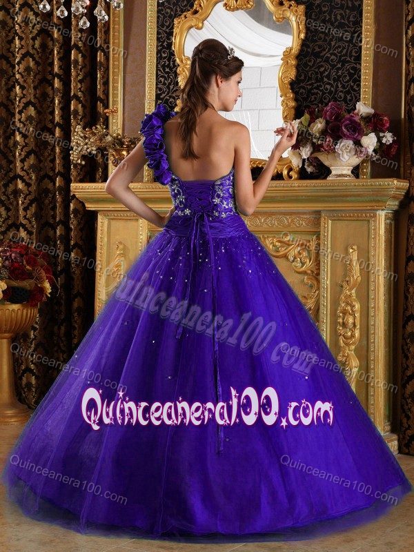 Purple One Shoulder Beading Quinceanera Dresses with Appliques