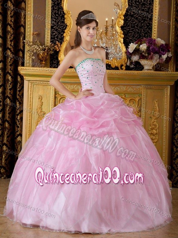 Amazing Organza Pink Strapless Quinceanera Dresses with Beading