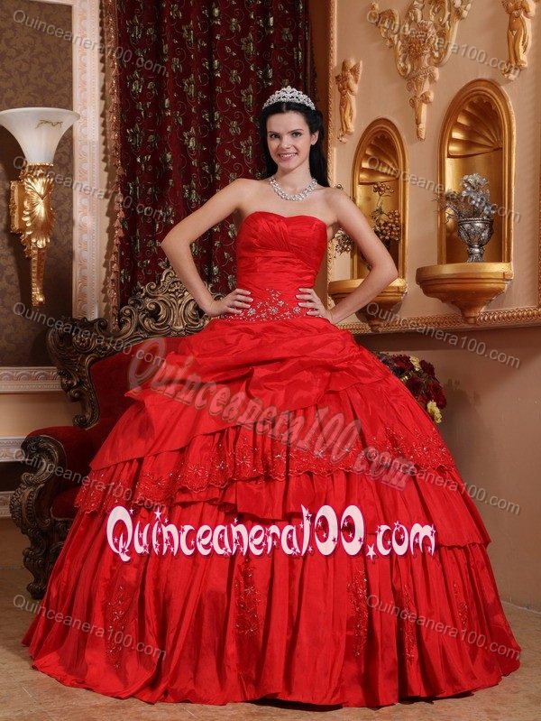 Sophisticated Red Sweetheart Embroidery Quinces Dresses in Taffeta