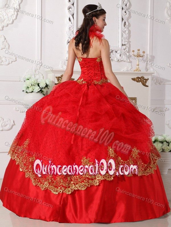 Red Halter Top Feather Decorate Dress for Sweet 16 with Appliques in American idol