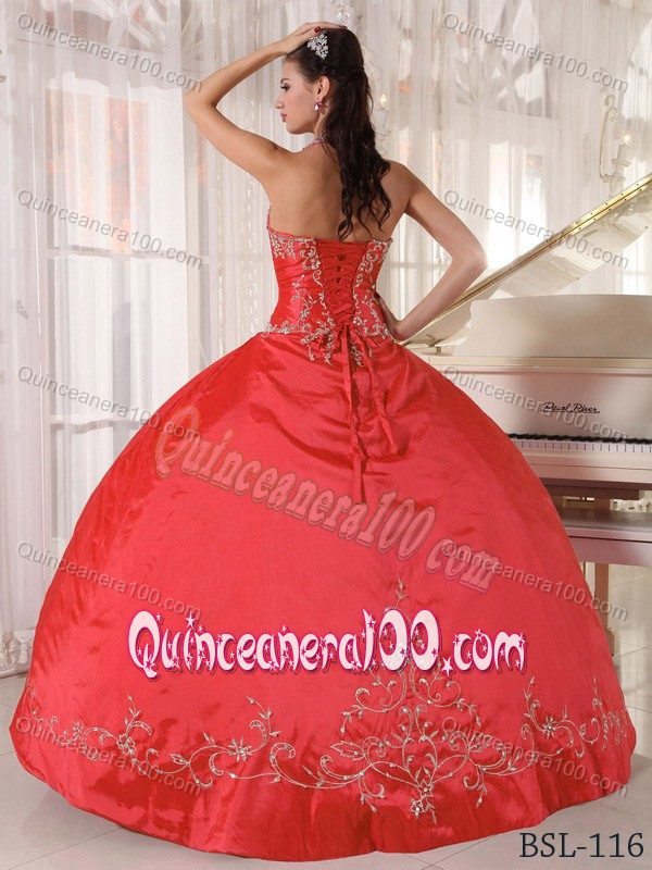 Popular Halter Appliqued Red Quinceanera Dresses with Ruches