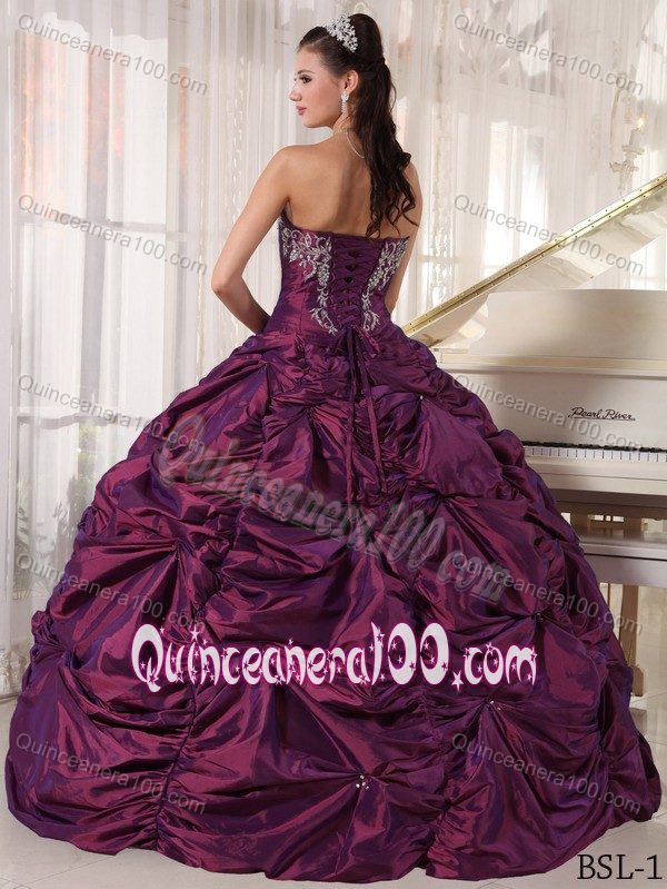 Strapless Beading Burgundy Sweet Sixteen Dresses with Pick-ups