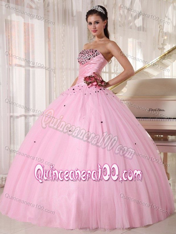 Pleated Baby Pink Ruched Quinces Dresses with Hand Made Flower