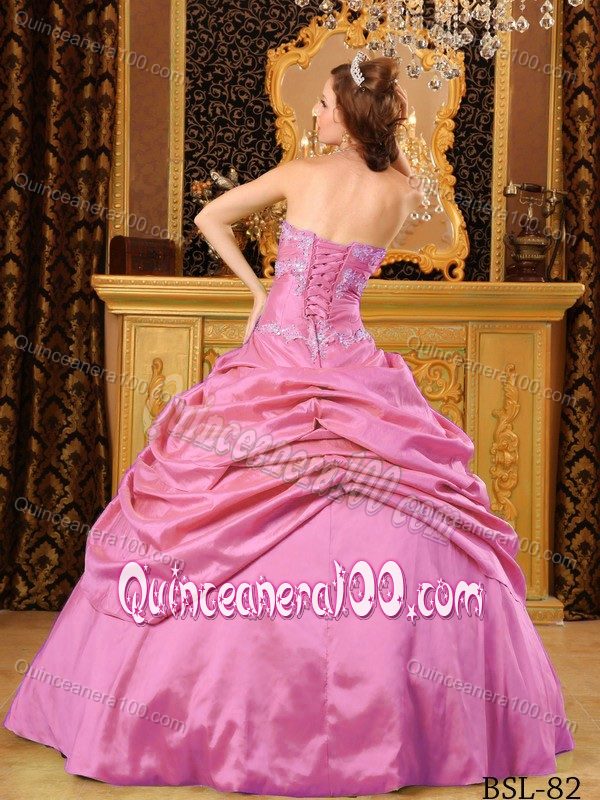 Peach Puffy Taffeta Beading Sweet 16 Dresses with Embroidery