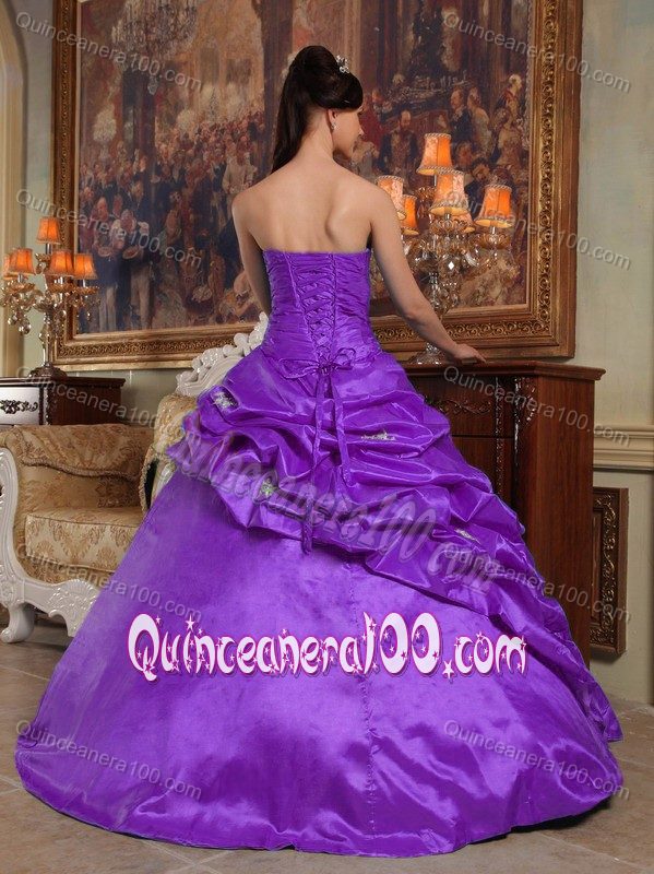 Ruched and Appliqued Lavender Organza Pick ups Sweet 15 Dresses