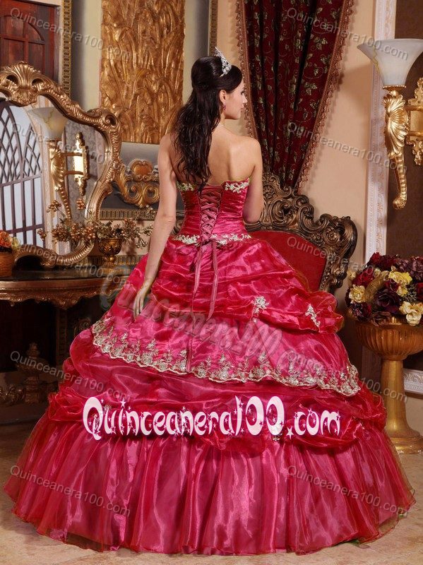 Red Organza Quinceanera Gown Dresses with Appliques and Pick ups