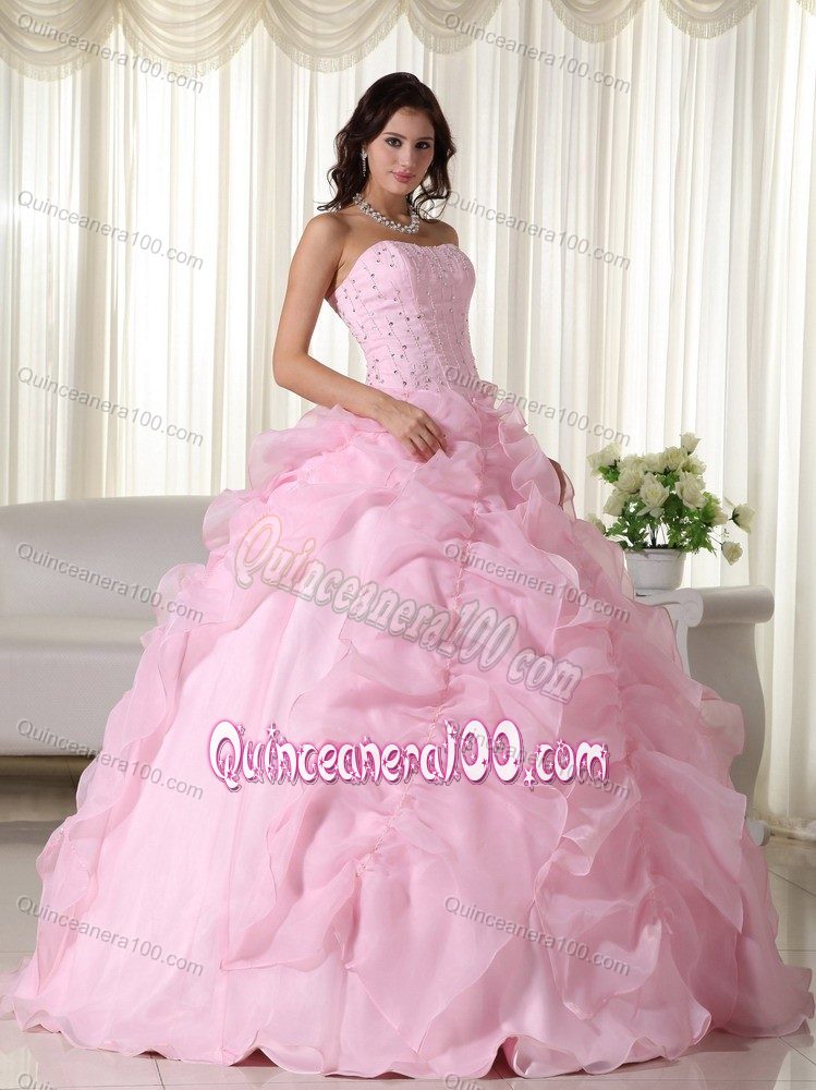 Lovely Baby Pink Beading Sweet Sixteen Dresses with Ruffles