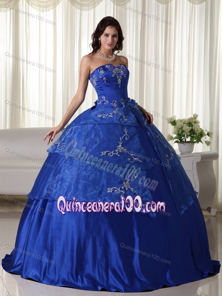 Royal Blue Embroidery Quince Dresses with Flower On Waist