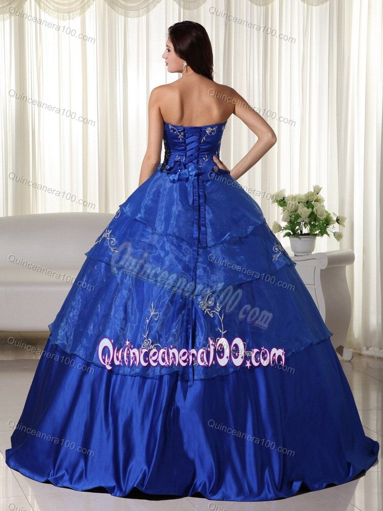 Royal Blue Embroidery Quince Dresses with Flower On Waist