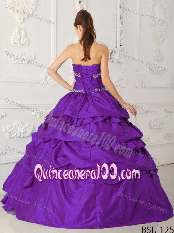 Violet Sweetheart Dresses for Quince with Appliques and Pick-ups