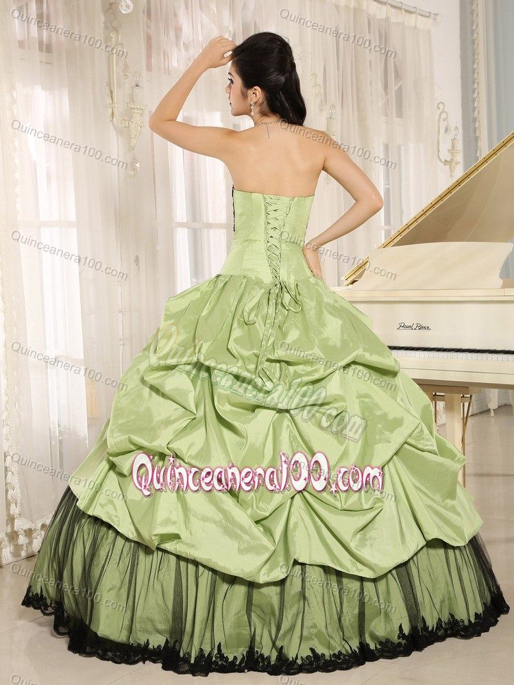 Apple Green Sweet Sixteen Dresses with Pick Ups and Appliques