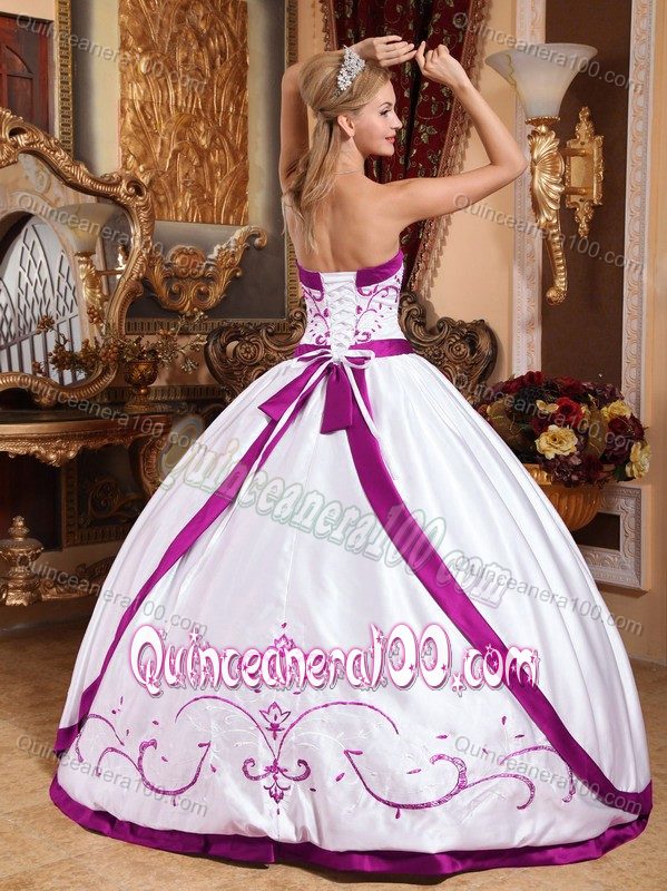 Puffy Strapless White Sweet 15 Dress with Purple Embroidery