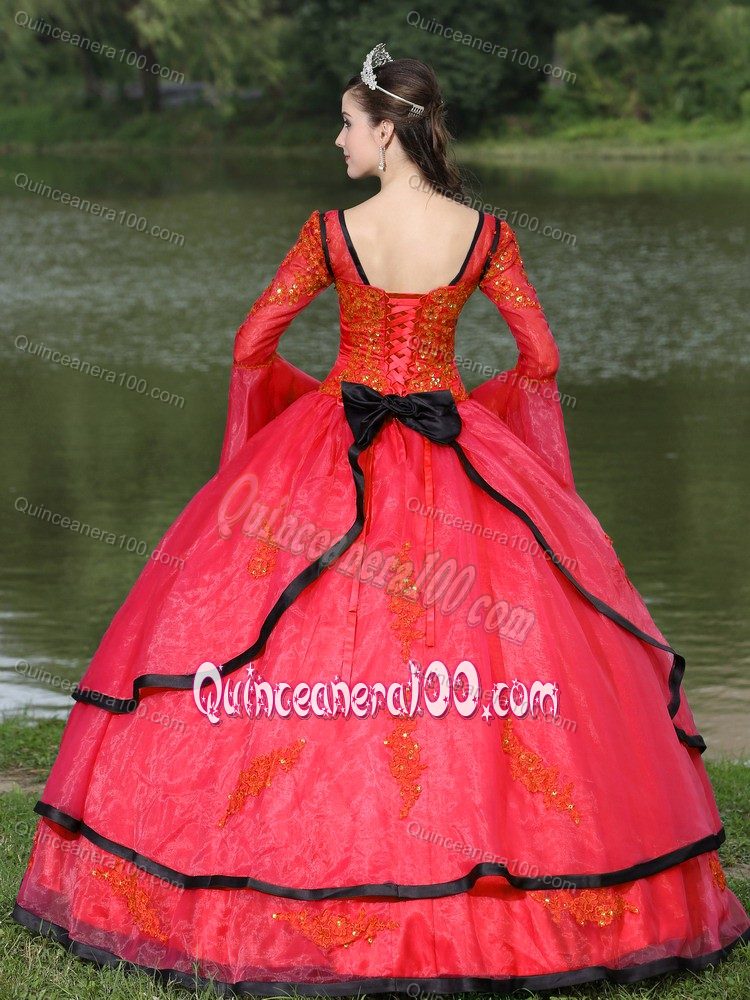 Long Sleeves Appliqued Red Quinceanera Dress with Black Hem