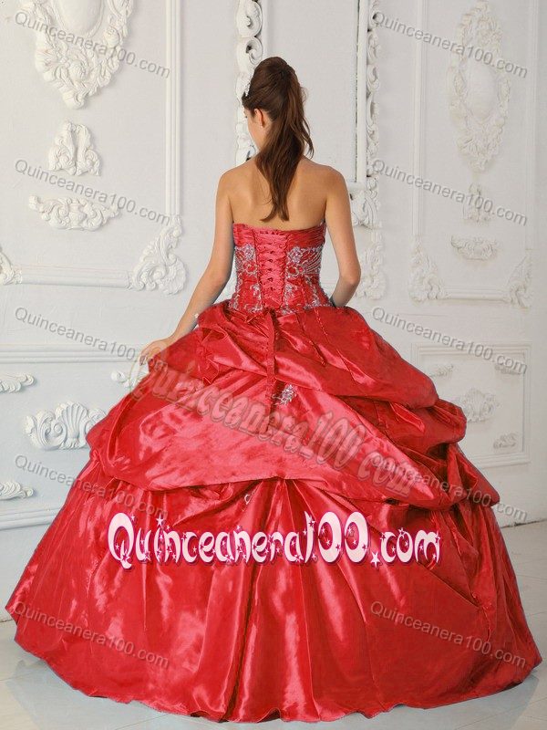 Red Taffeta Sweetheart Quinceanera Dress with Appliques