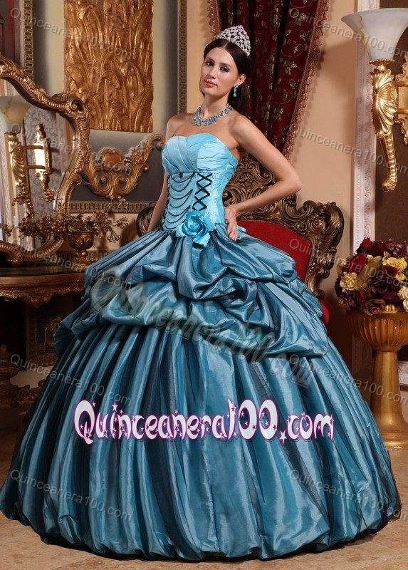 Blue Taffeta Sweet 16 Dresses with Pleated Decorate Bust and Strapless Neck