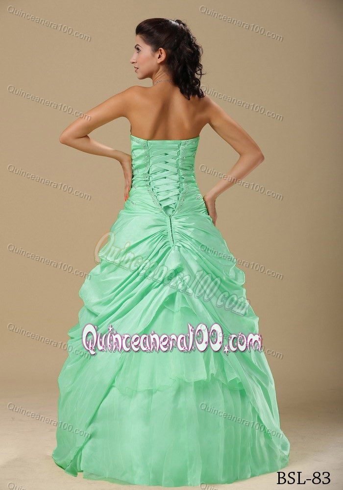 Apple Green Ruched Sweet Sixteen Dresses with Hand-made Flowers