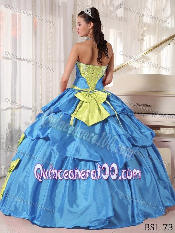 Unique Blue and Yellow Appliqued Sweet 16 Dresses with Bowknot