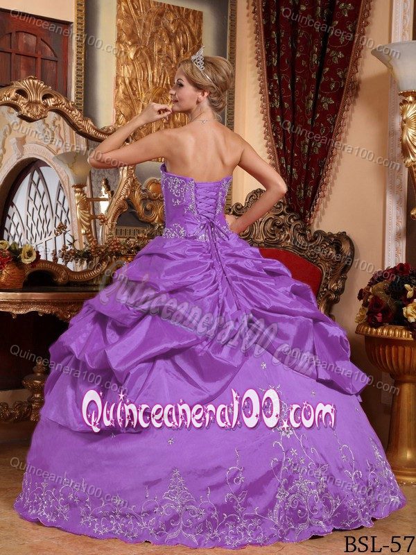 Elegant Purple Sweetheart Dresses for 15 with Pick-ups and Appliques