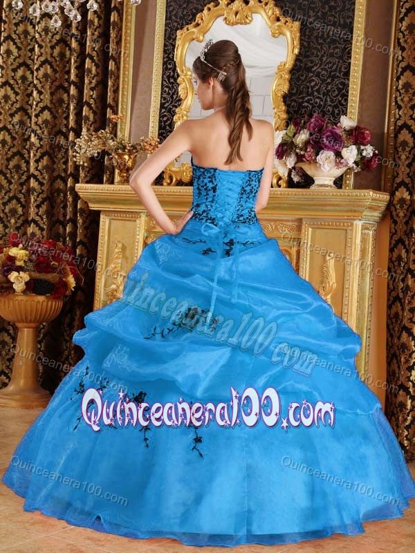 Fashionable Strapless Embroidery Sweet Sixteen Dress with Pick-ups