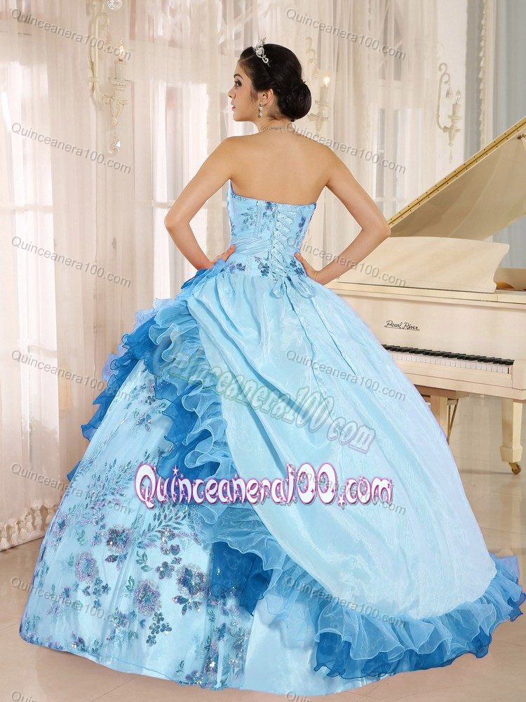 Recommended Strapless Appliques Beaded Quince Dress with Ruffles