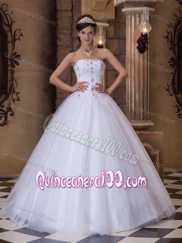 White Strapless Quinceanera Gowns Dresses with Beading Embroidery ...